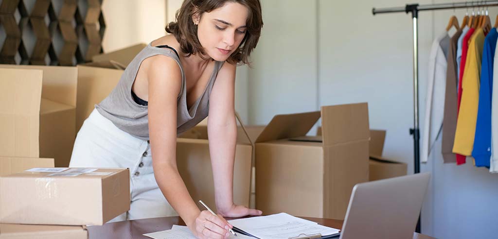Online arbitrage