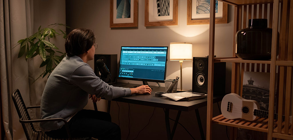someone is editing audio files