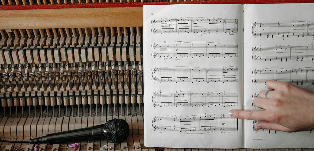 Self-publish books about music