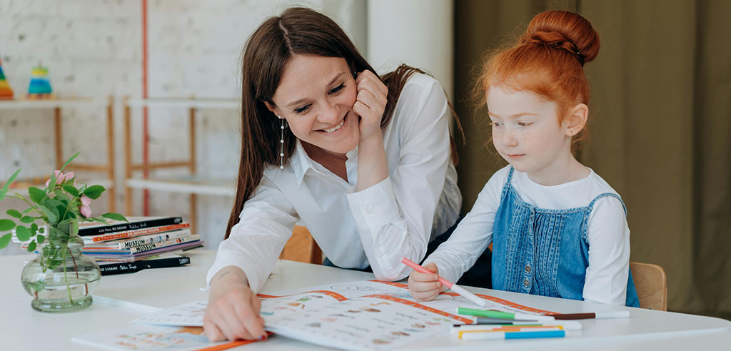 What is a special education teacher assistant?
