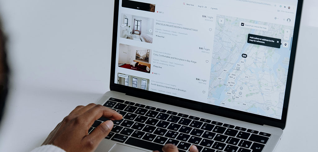 hosting airbnb in summer