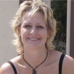 Expert dog walker and pet sitter Laura Beattie's headshot